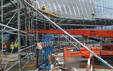 Мини-кран 1275 в ограниченных условиях